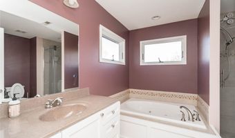 923 S 10th St, Adel, IA 50003