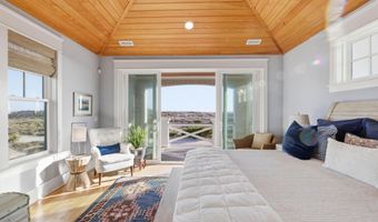 25 Sandspur Trl, Bald Head Island, NC 28461