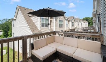 601 Hunting Hill Dr, Cumberland, RI 02864