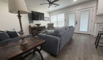 4060 Cardinal St, Bay St. Louis, MS 39520