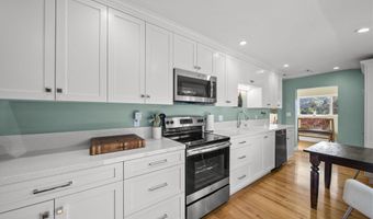 2375 Laguna Circle Dr, Agoura Hills, CA 91301