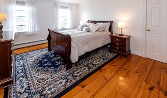379 Bay View Dr, Bar Harbor, ME 04609