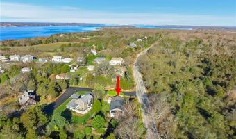 382 Beavertail Rd, Jamestown, RI 02835