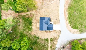 13 Red Oak Dr, Bedford, IN 47421