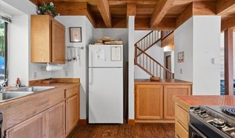 71616 NORTHSHORE Dr, Birkenfeld, OR 97016