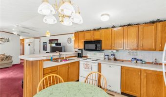 6886 Lindsley Ave, Andover, OH 44003