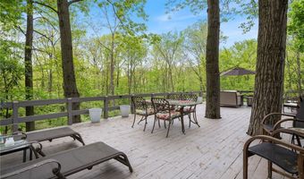 540 Bent Creek Oval, Aurora, OH 44202