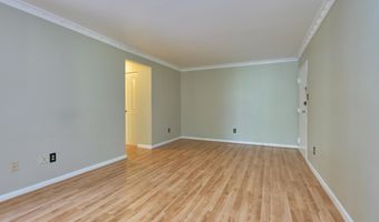 8302 TOBIN Rd 11, Annandale, VA 22003