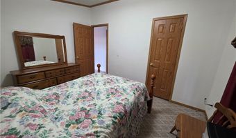 123 Golden Pond, Akron, NY 14001