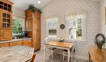 150 N Countryside Dr, Ashland, OH 44805
