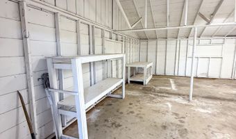 606 Coke Ave, Anton, TX 79313
