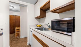 555 E William St 4J, Ann Arbor, MI 48104