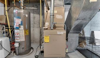 95 Crickett Cir, East Greenwich, RI 02818