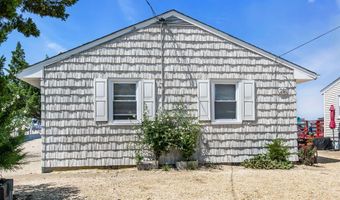 281 Sandlewood Dr, Bayville, NJ 08721