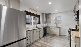 734 S Winter St, Adrian, MI 49221