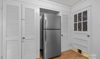 20 Summit Dr, Arden, NC 28704