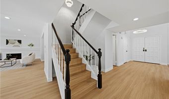 29033 Hollow Oak Ct, Agoura Hills, CA 91301