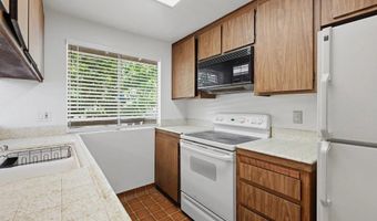 2504 Wanek Rd D, Escondido, CA 92027