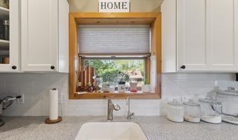 1510 Luce Ct, Alma, MI 48801