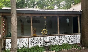 15014 Flamingo Dr, Brookville, IN 47012