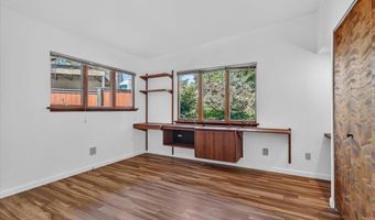 738 Fairway Ct, Ashland, OR 97520