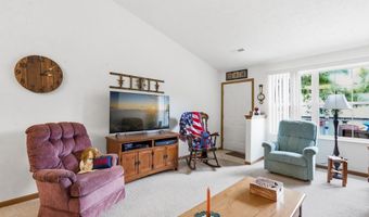 1238 Hunters Walk, Ashland, OH 44805
