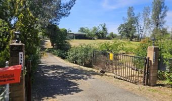 17705 Coyote Ln, Anderson, CA 96007