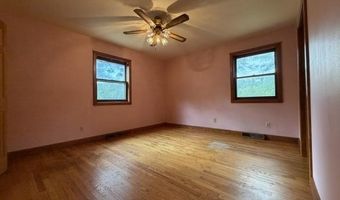 9700 5TH Ave, Almond, WI 54909