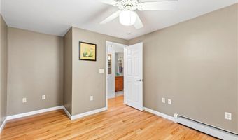 3 Jones Ave, Bristol, RI 02809