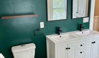 272 Center St, Bangor, ME 04401