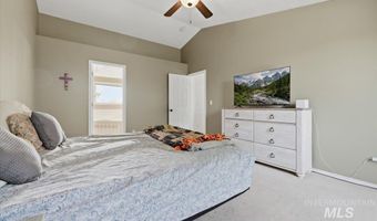 24440 Kenridge Rd, Caldwell, ID 83607