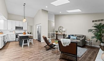 1329 Westbrooke Terrace Dr, Ballwin, MO 63021