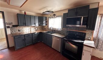 522 S 2nd St W, Baker, MT 59313