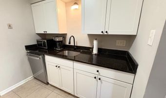 3813 SEGUNDO Pl D, Alexandria, VA 22309