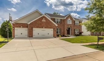 733 Castle Ridge Dr, Ballwin, MO 63021