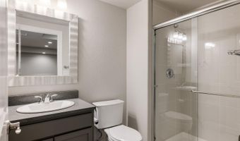 27430 E Lakeview Dr, Aurora, CO 80016
