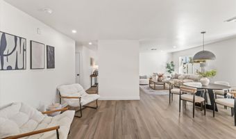 2029 W SHAWNEE Dr, Chandler, AZ 85224