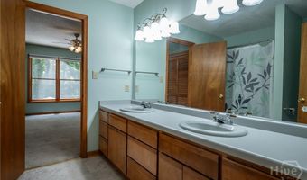 102 Chickadee Ct, Athens, GA 30605