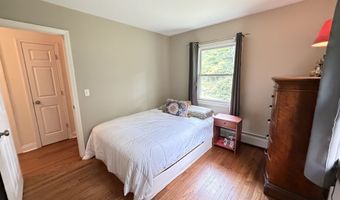 11 Hall Passway, Danbury, CT 06811