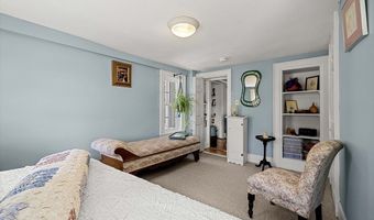 376 Main St 4, Amesbury, MA 01913
