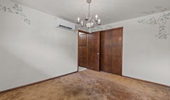 630 W CAPITOL Dr, Appleton, WI 54911