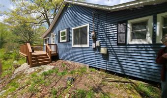 29 Parker St, Glocester, RI 02814