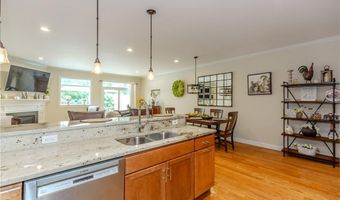 160 Allegra Ln, North Kingstown, RI 02852