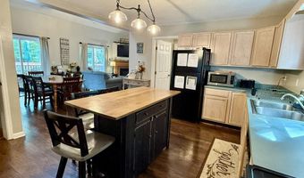 82 Tennyson Cir, Albrightsville, PA 18210