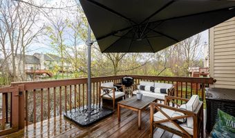 3339 Elsinore Ct, Ann Arbor, MI 48105