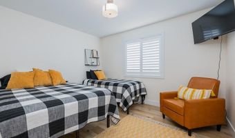 995 Edinburg Cir, Ammon, ID 83406