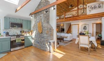 1046 Lakeside Dr E, Alloway, NJ 07422