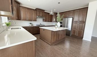 6394 S Trailwoods Dr, Ann Arbor, MI 48103