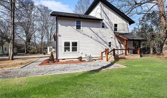 5 McGee St, Belton, SC 29627