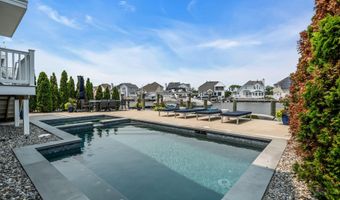 33 Amherst Dr, Bayville, NJ 08721